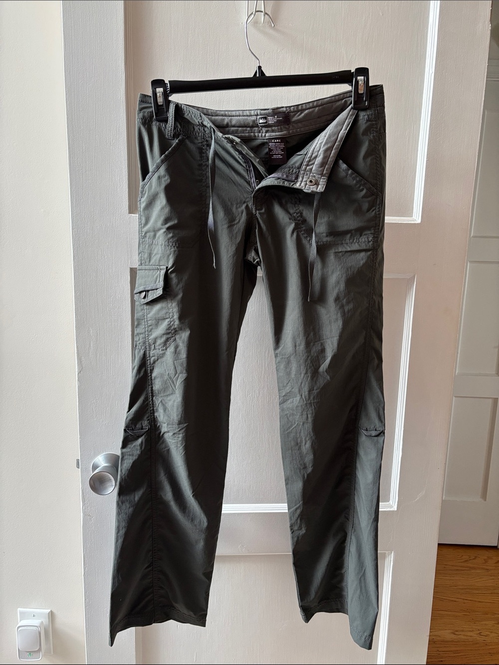 REI Men's Dark Olive Green Cargo Pants with Multiple Pockets